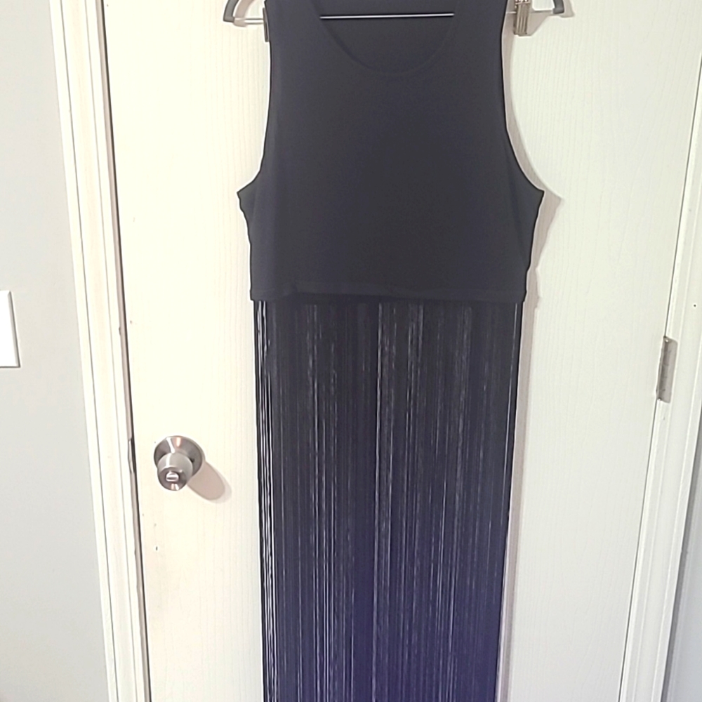 Woman's Xl Sleeveless Round Neck Long Fringe Hem Slim Fit Tank Top - Picture 3 of 4